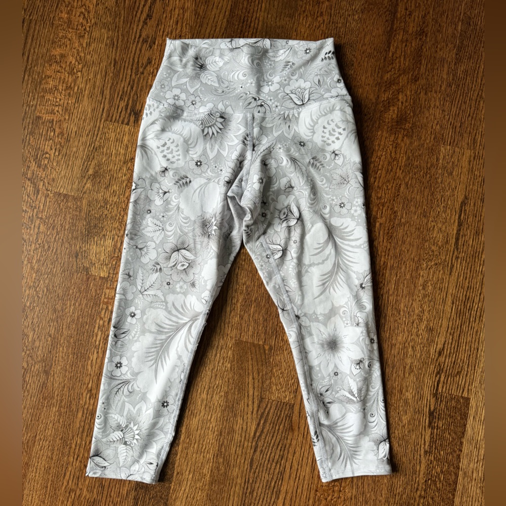Evolution and Creation Cropped legging